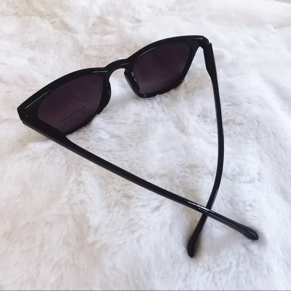 Luca Black Classic Aviators Oval Sunglasses